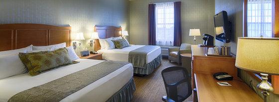 Canton Harvester Inn Room photo